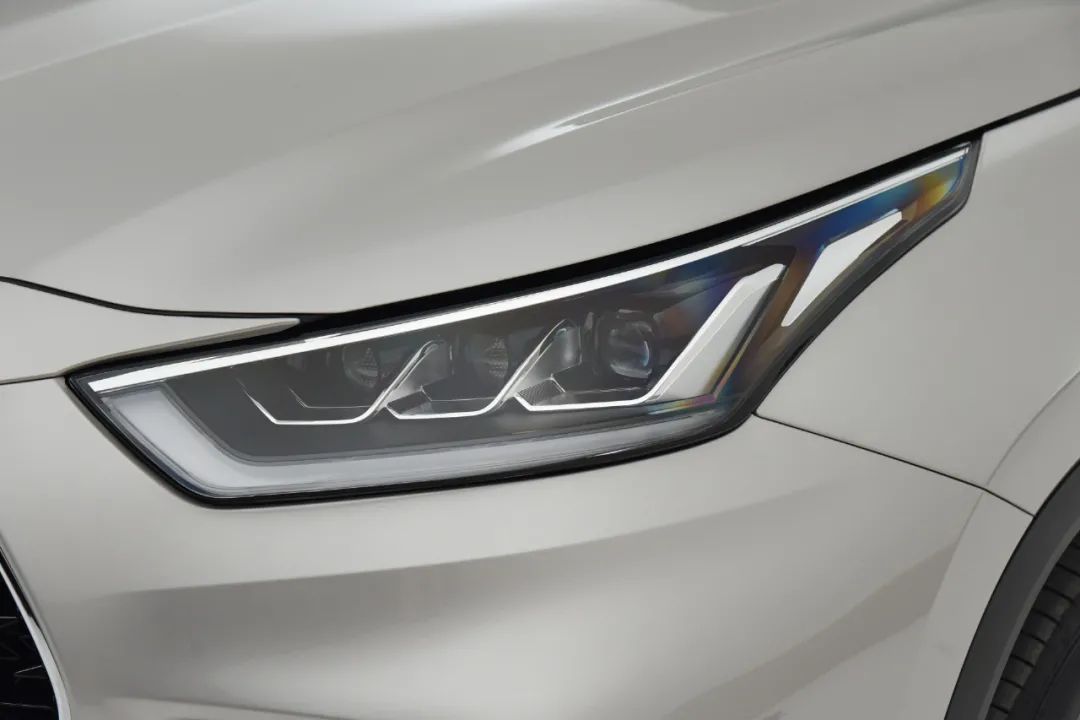 皇冠陆放suv发动机和汉兰达一样么,汉兰达2.5混动评测pk皇冠陆放