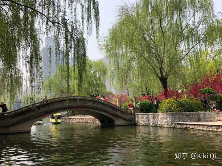 郑州有什么好吃的美食,郑州有什么好玩的地方情侣