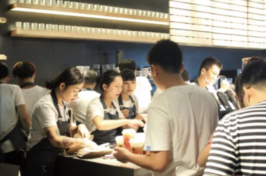 一个月卖1万多套奶茶设备,一个月卖3万杯奶茶的奶茶店