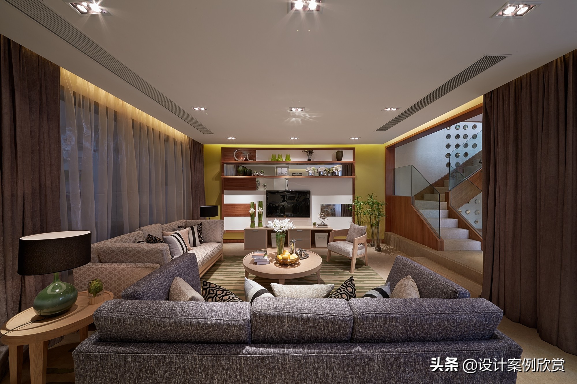 艺术漆电视背景墙效果图现代客厅,现代装修风格客厅沙发背景墙挂画