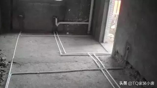 新房装修厕所水管安装,装修水管安装多少钱一米