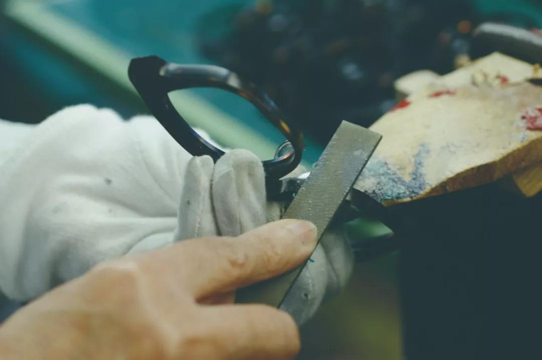 匠人典范，日本皇室*用御**眼镜品牌-增永眼镜「手作眼镜特辑」