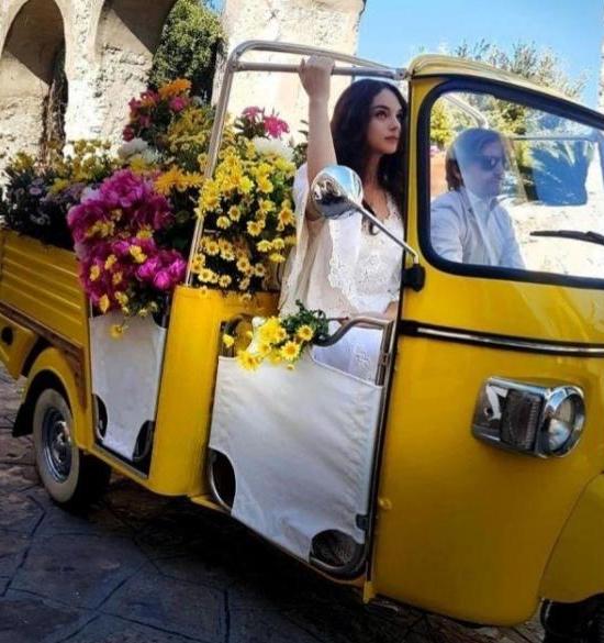 拥有祖传的神颜，进军时尚圈成新宠儿，老妈还是意大利性感女神