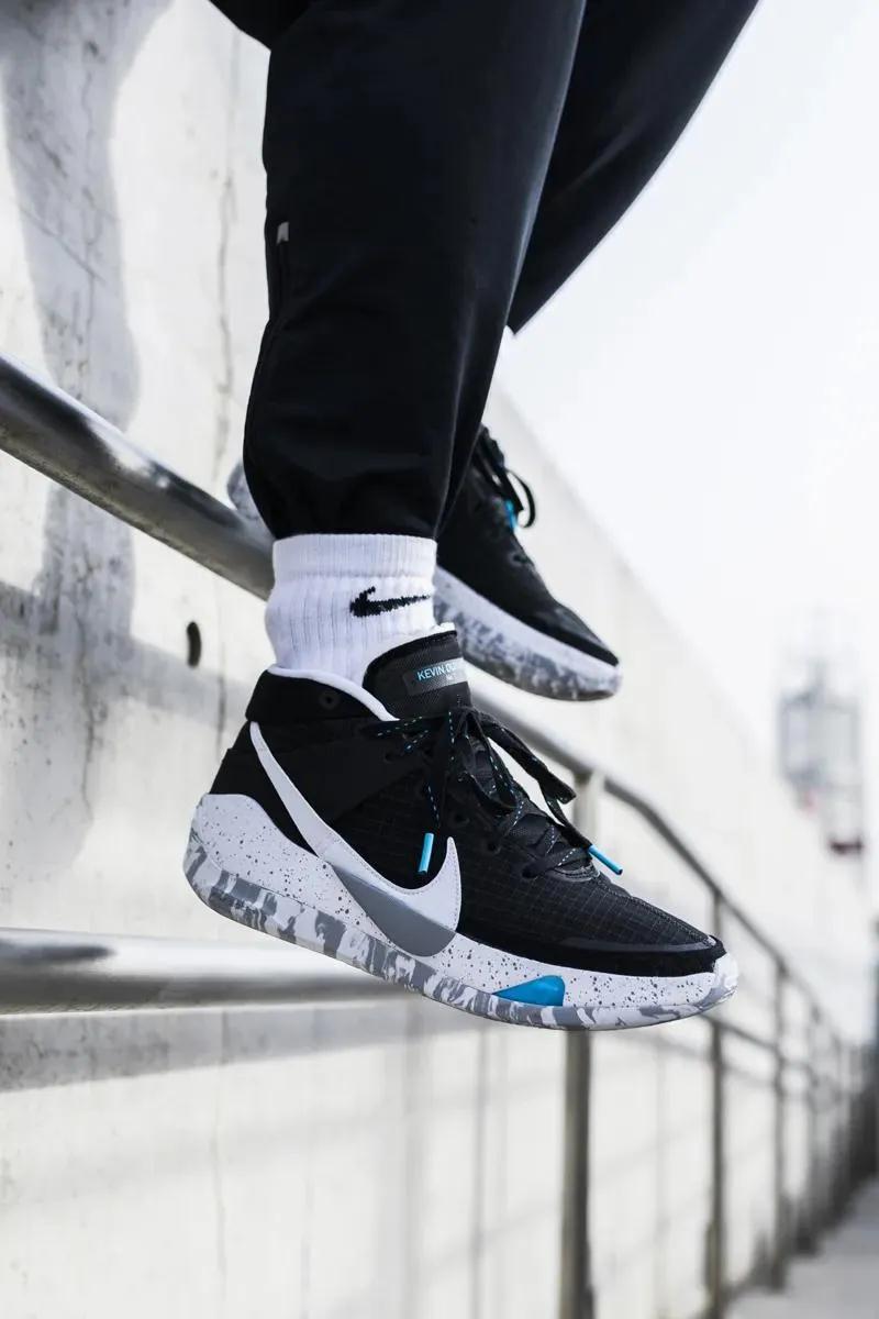 nike kd 13 chill 绿色鹅黄测评 (杜兰特球鞋配色kd13)