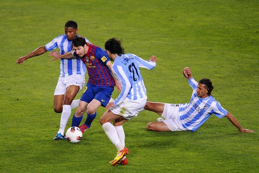 梅西这球绝了原版,梅西变向节奏忽悠了整个后防线