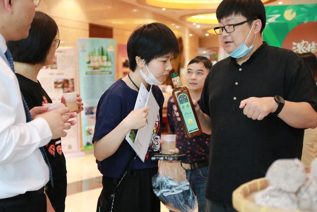 家门口的农博会｜|*党**建引领、公益助农，凝聚力量共筑美好合社区