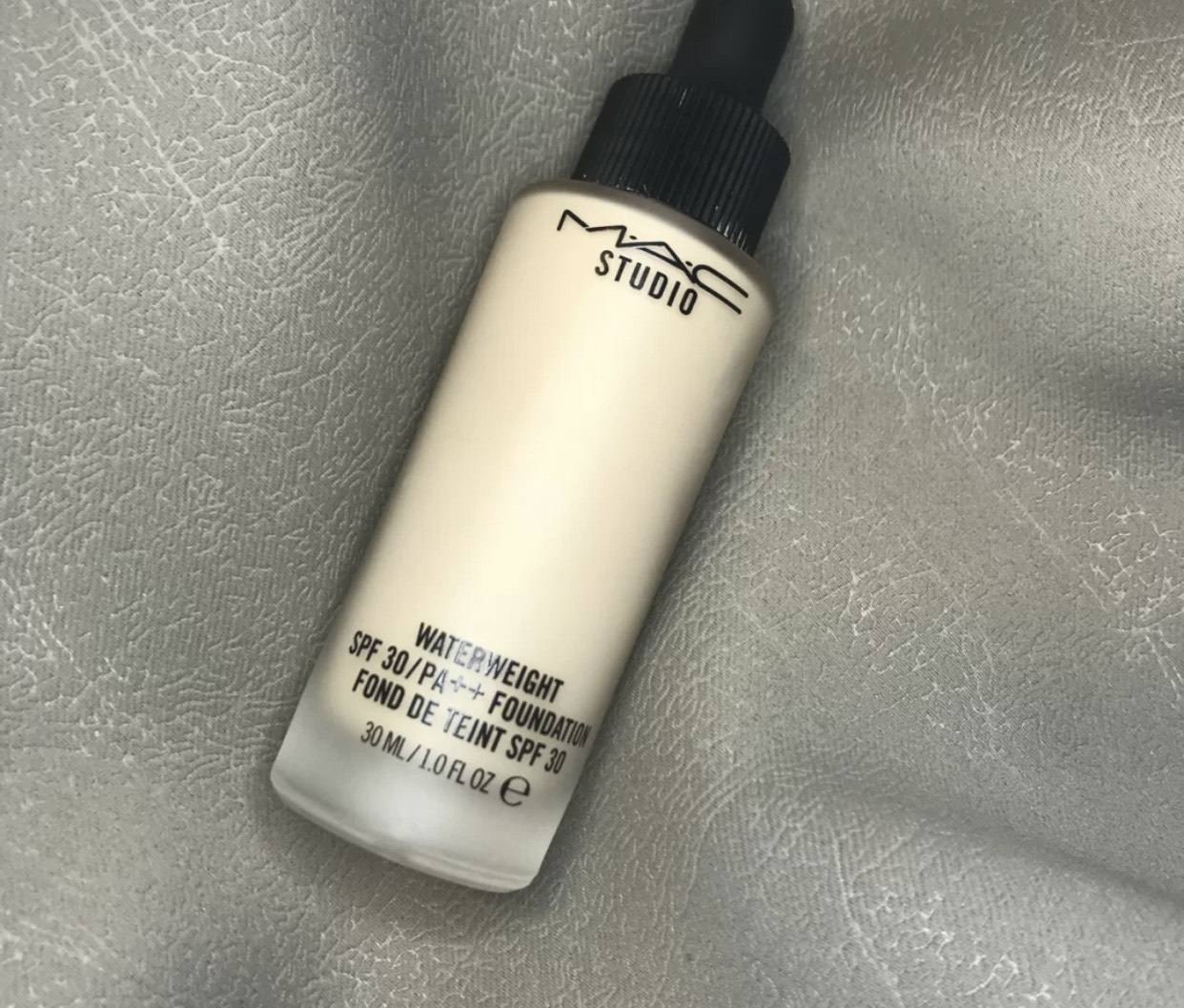 阿玛尼兰蔻干皮粉底液测评,公认干皮最好的国货粉底液