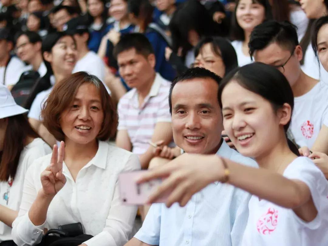 以格局致远人生，中南13193名学子携着满满的祝愿顺利毕业！