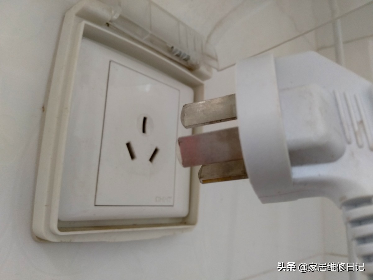 热水器清洗及更换镁棒教程,如何更换热水器镁棒清洗热水器