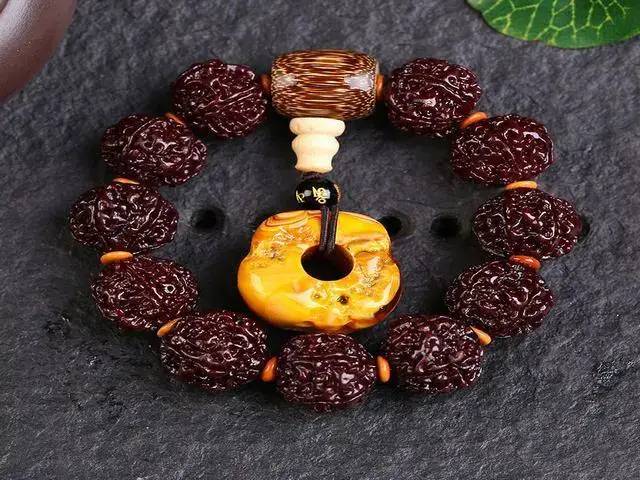 机刷金刚和手刷的颜色对比,机刷的金刚怎么分辨