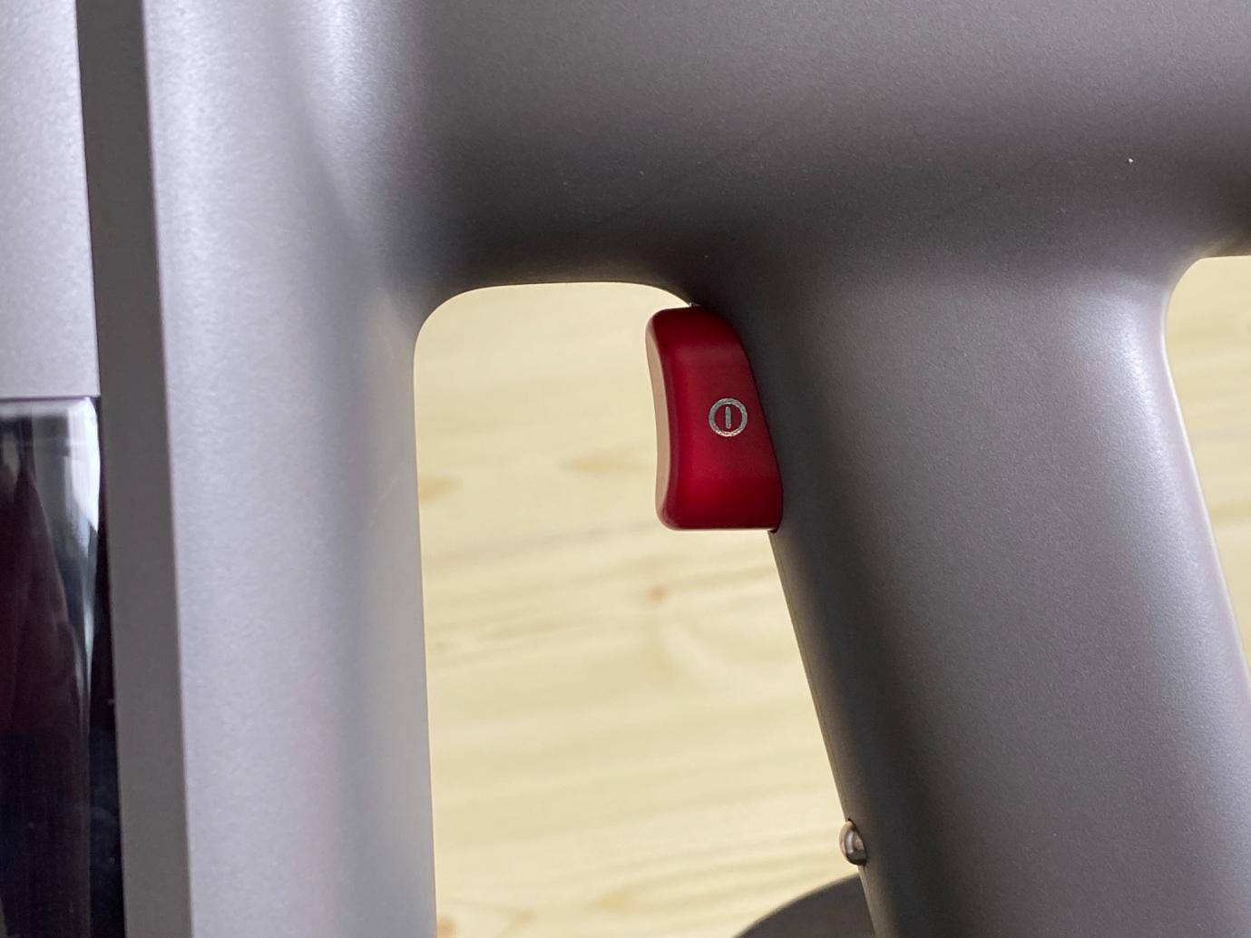 一人轻松扫全屋,娇小女生最爱用?顺造轻量手持吸尘器L1体验