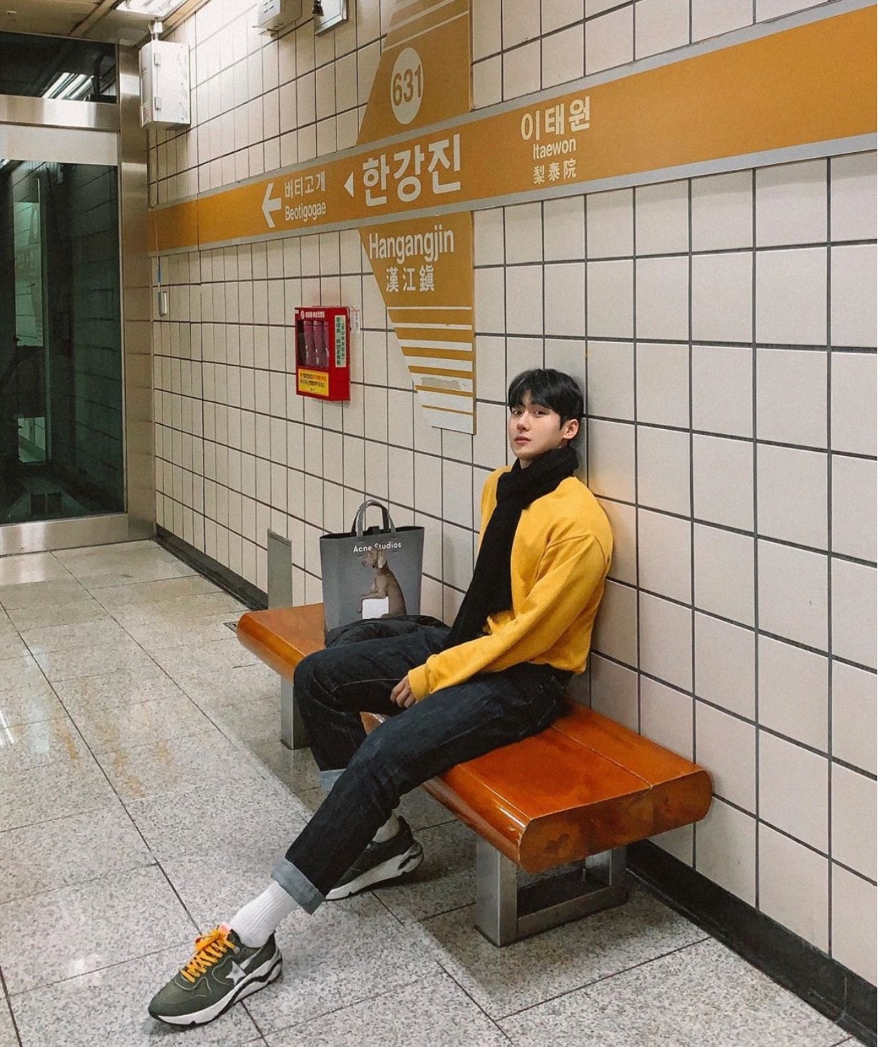 欧美肌肉型男春季穿搭,欧美肌肉型男紧身穿搭