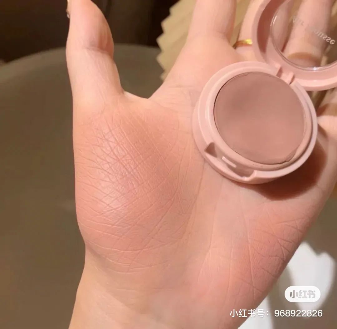 姐有钱，不买对的，只买贵的？