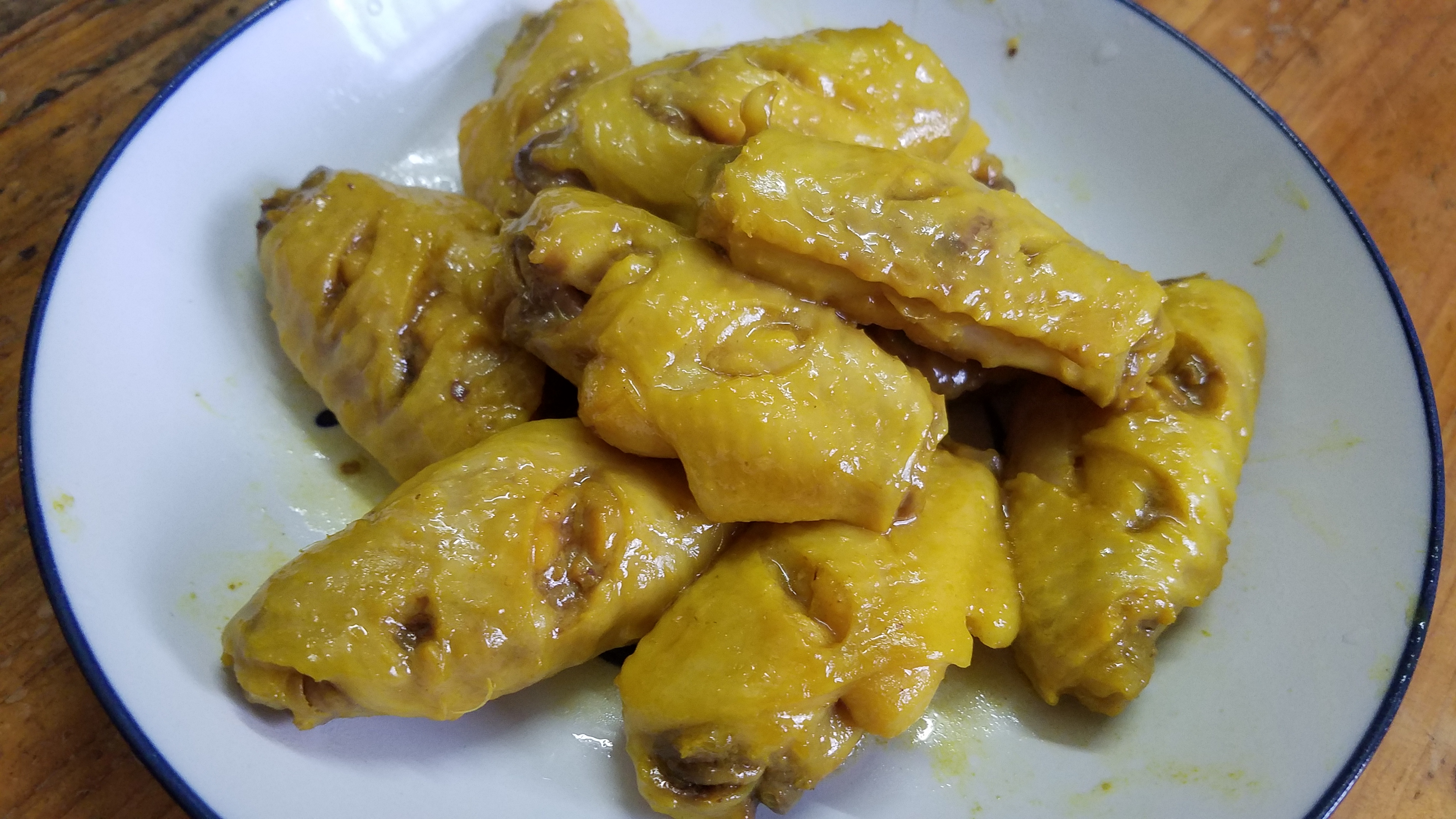 自己做的盐焗鸡翅怎么做好吃,做好的盐焗鸡翅怎么炒好吃