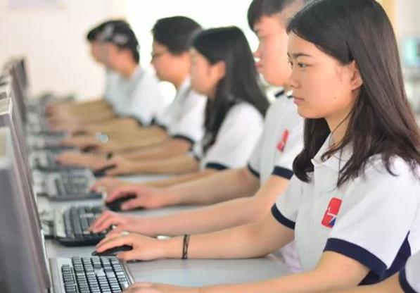 这所高校不是211,但“计算机”实力远超985,被称“IT人才摇篮”