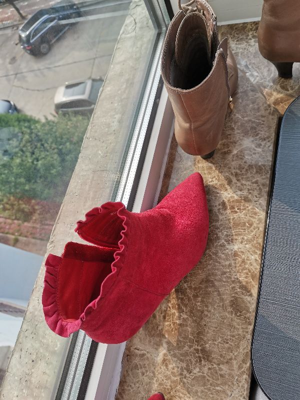 鞋子发霉了能染色吗,鞋子发霉了