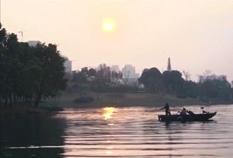 抛竿、希望，收杆、失望，于是就有了再一次的出行