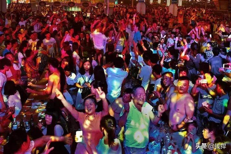 第28届青岛国际啤酒节精彩启幕,第三十届青岛国际啤酒节激情开幕