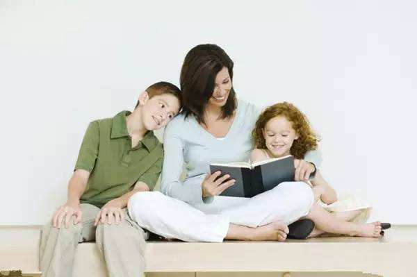 孩子太皮怎么去教育,一岁孩子太皮怎么管教