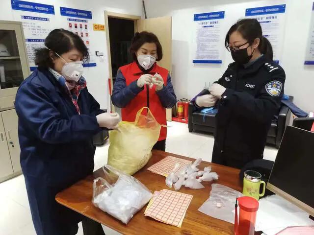 细数社区防疫中的温暖力量,守护家乡抗疫有我小视频