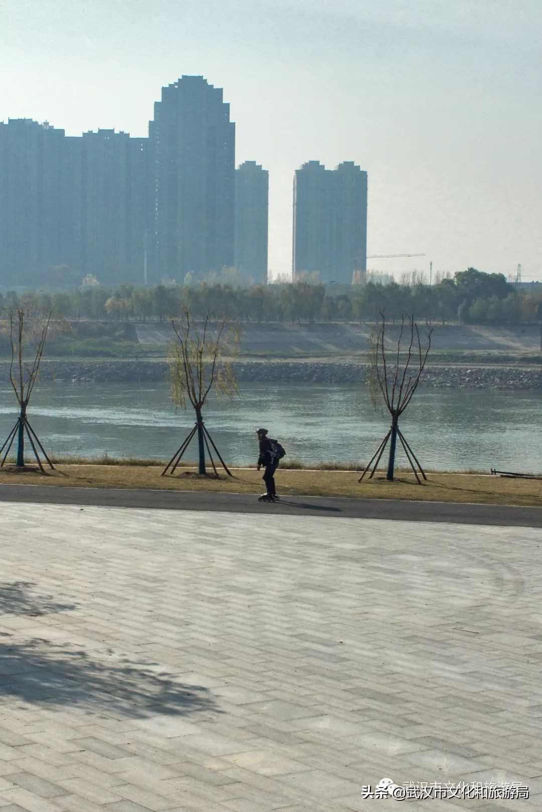 武汉长江二桥江滩公园,武汉杨泗港长江大桥篮球公园