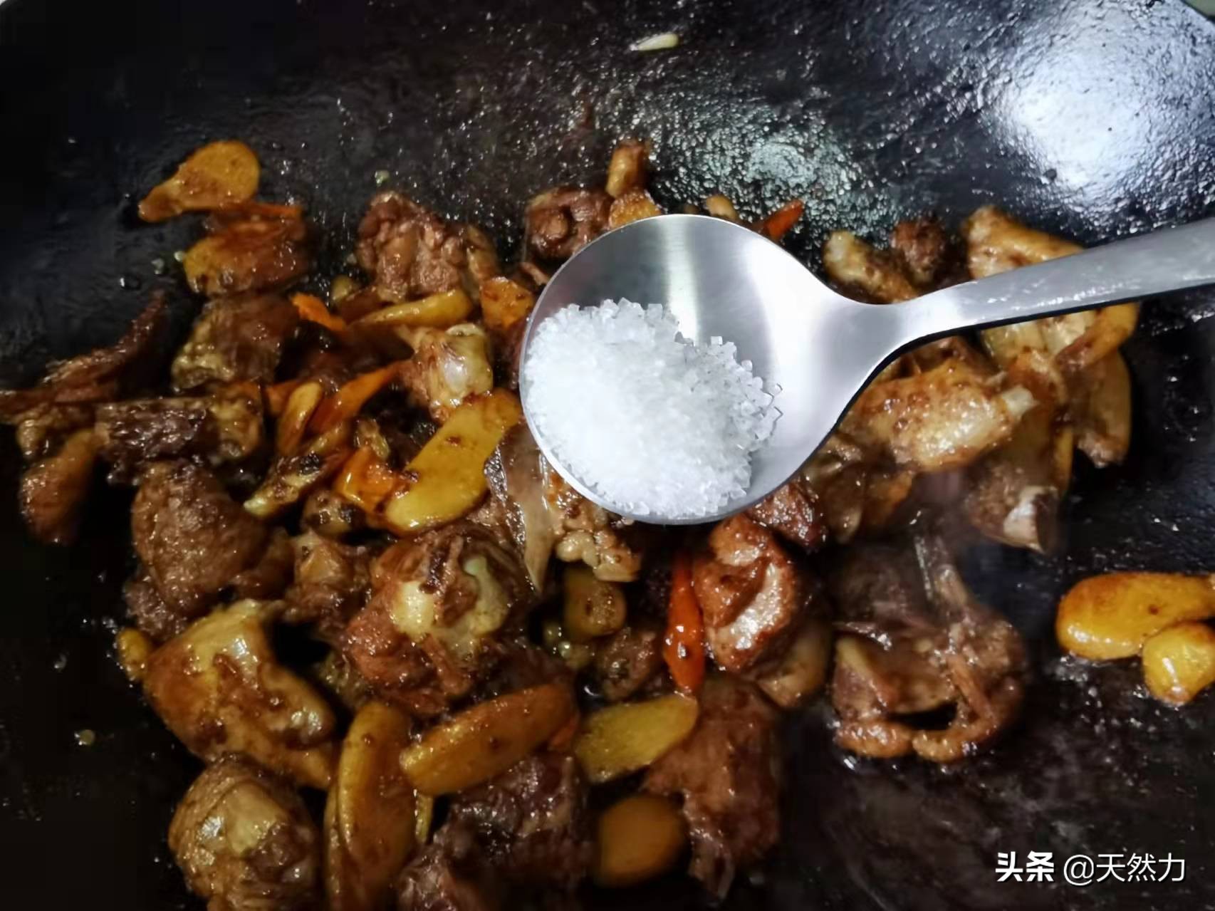 干锅鸭正宗做法,干锅鸭正宗的做法