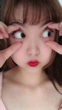 这么调皮的女朋友,我也想来一打