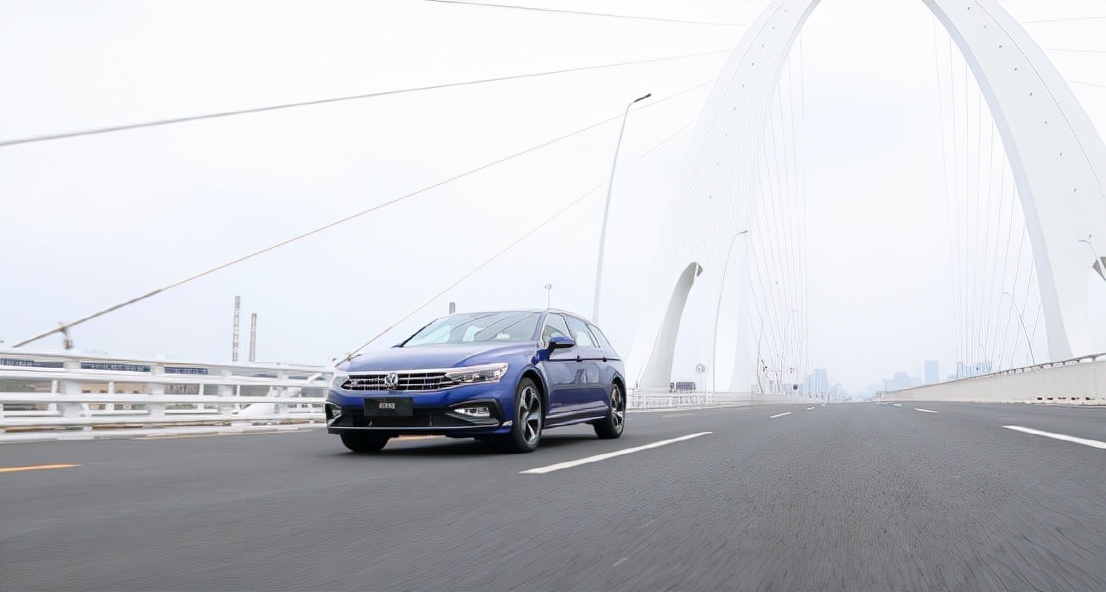 大众4驱蔚揽旅行车试驾,大众蔚揽旅行车试驾视频