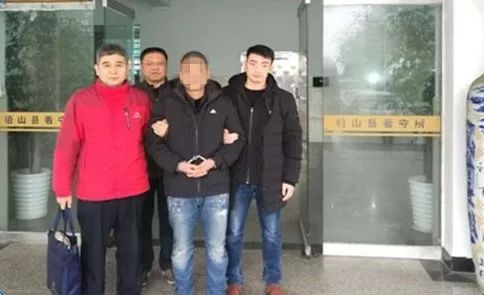 10万人注册、涉案金额千万，这个“开”在手机中的*场赌**不简单