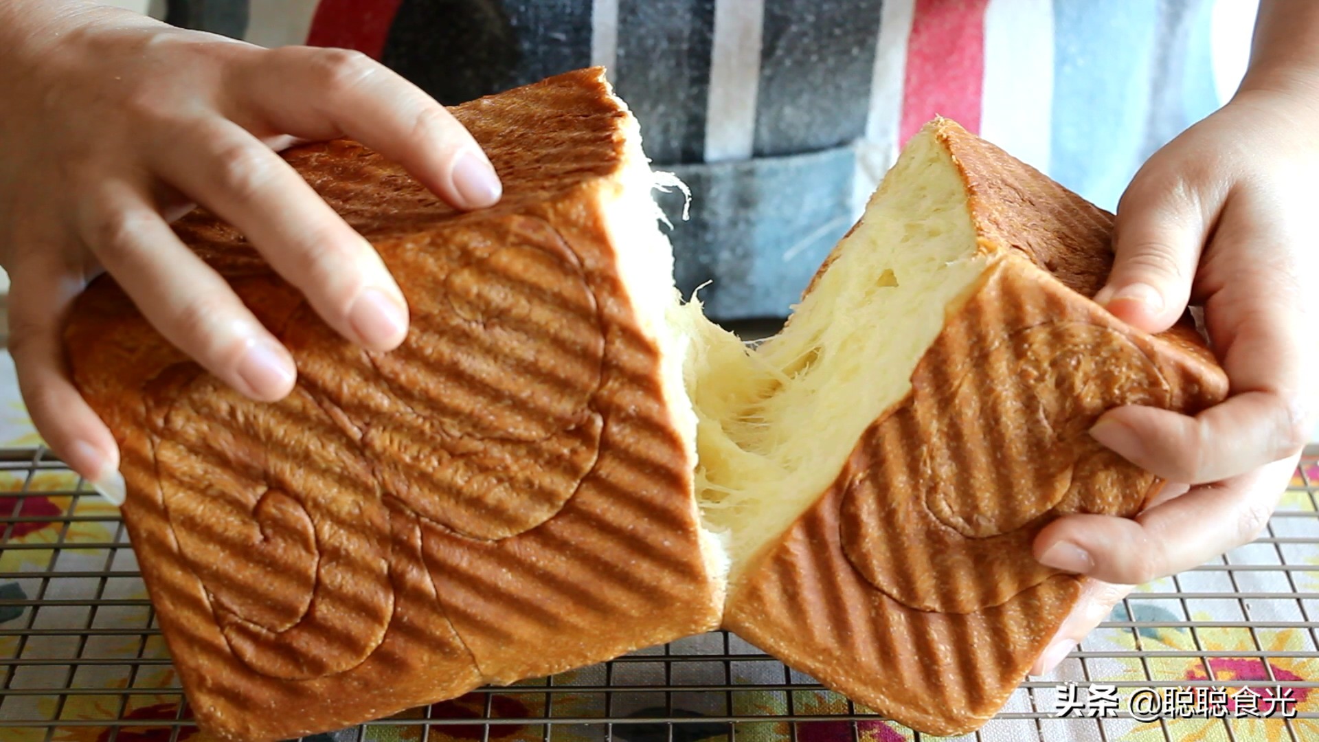 面包机也能做出来的拉丝吐司面包,做吐司面包如何不需要揉面