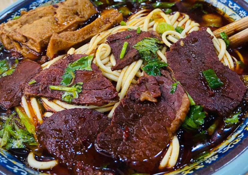 合肥哪个地方的牛肉面好吃,合肥政务区最好吃的牛肉面