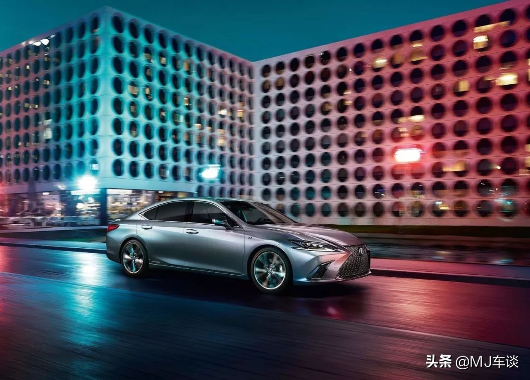 24款雷克萨斯es300顶配试驾,2017年雷克萨斯es300h驾驶体验