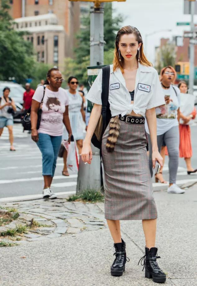 矮个子女生如何穿起来显腿长,小个子女生怎么将长裙穿出高级感