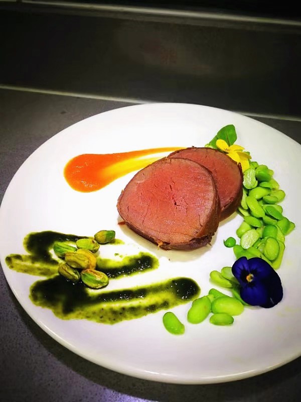 加鱼子酱的烤鸭,中西合璧鱼子酱做法