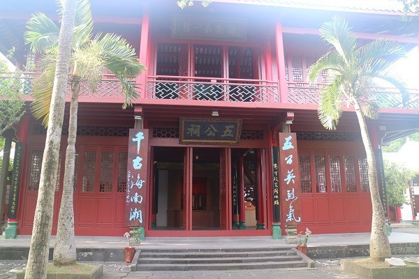 领略海口美丽风光，尝尽海口的各种美食