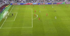 又输了！中国2-3沙特，洛国富世界波难救场！武磊又失单刀