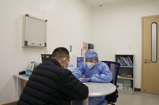 怀疑感染冠状病毒去医院,怀疑自己感染了新冠病毒去哪检测