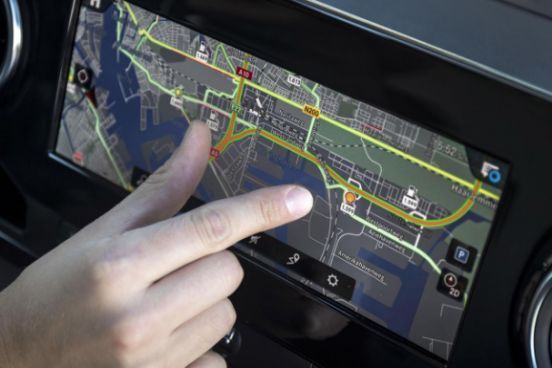 汽车智慧中控屏测评,汽车中控大屏十大排名全球