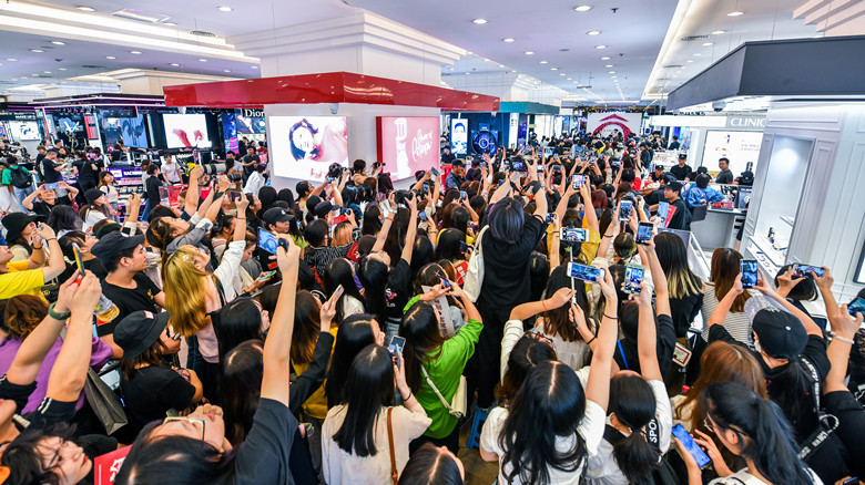 遇见你李汶翰路演武汉武商,lancome兰蔻全新菁纯雾面唇膏