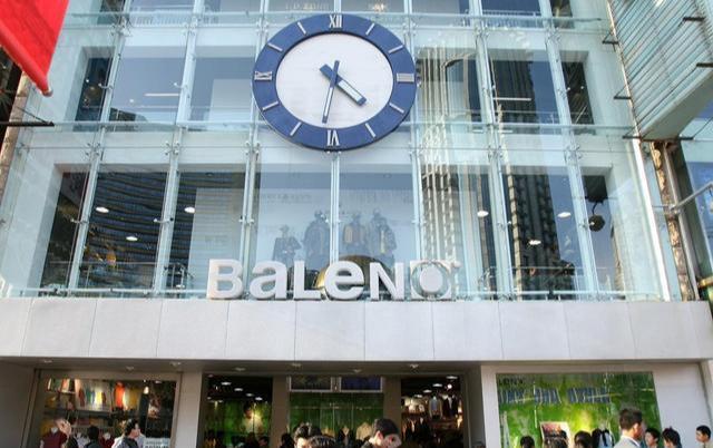 又一服装巨头跌落神坛,又一位服装巨头倒下了