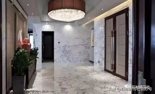 怎么区分大理石雪花白还是鱼肚白,鱼肚白和珍珠白的区别