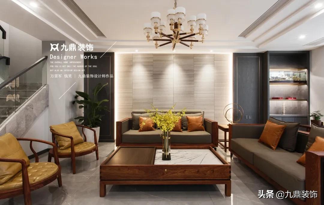 布艺皮质实木沙发怎么选,皮质沙发和布艺沙发哪个甲醛少