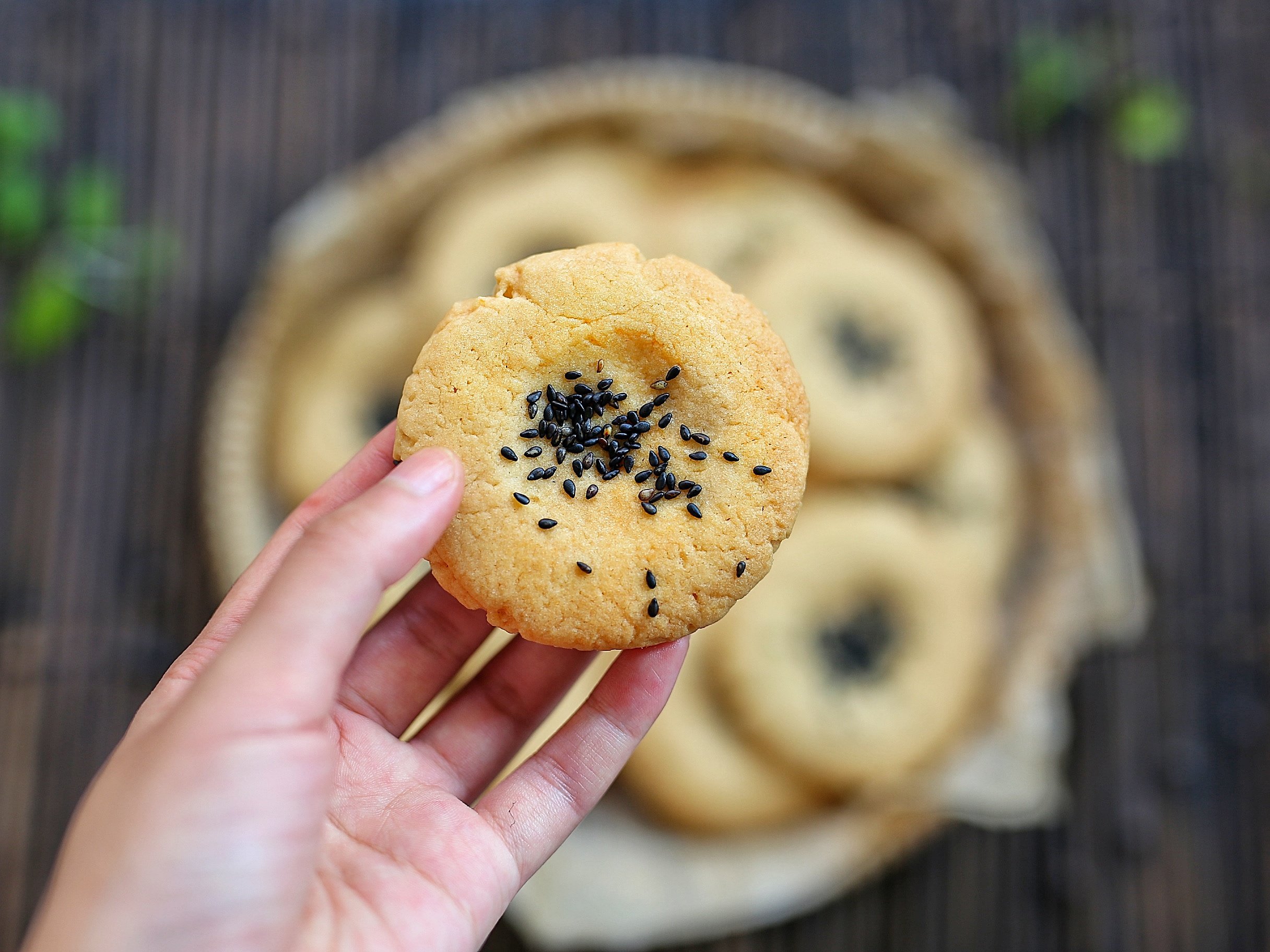 做桃酥用什么面粉最酥脆,做好的桃酥太硬怎么办