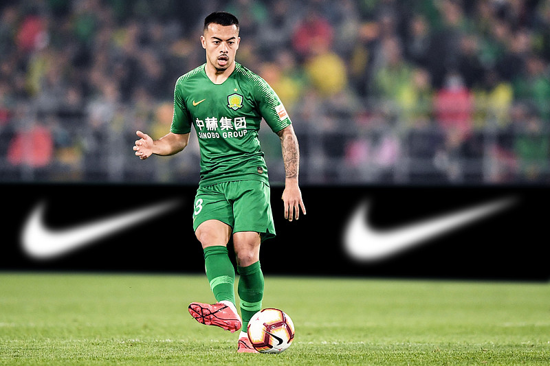 花8.7亿元买几个黑人兄弟？中国足球，沉下心来吧