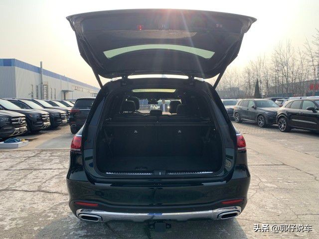 一百多万左右的奔驰,奔驰gls450商务车七座二手