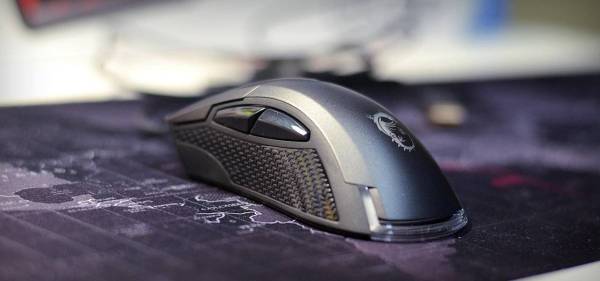 吃鸡鼠标启动项,吃鸡鼠标轻还是重好用