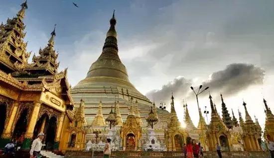 缅甸佛教圣地仰光大金塔,千年佛祖舍利视频