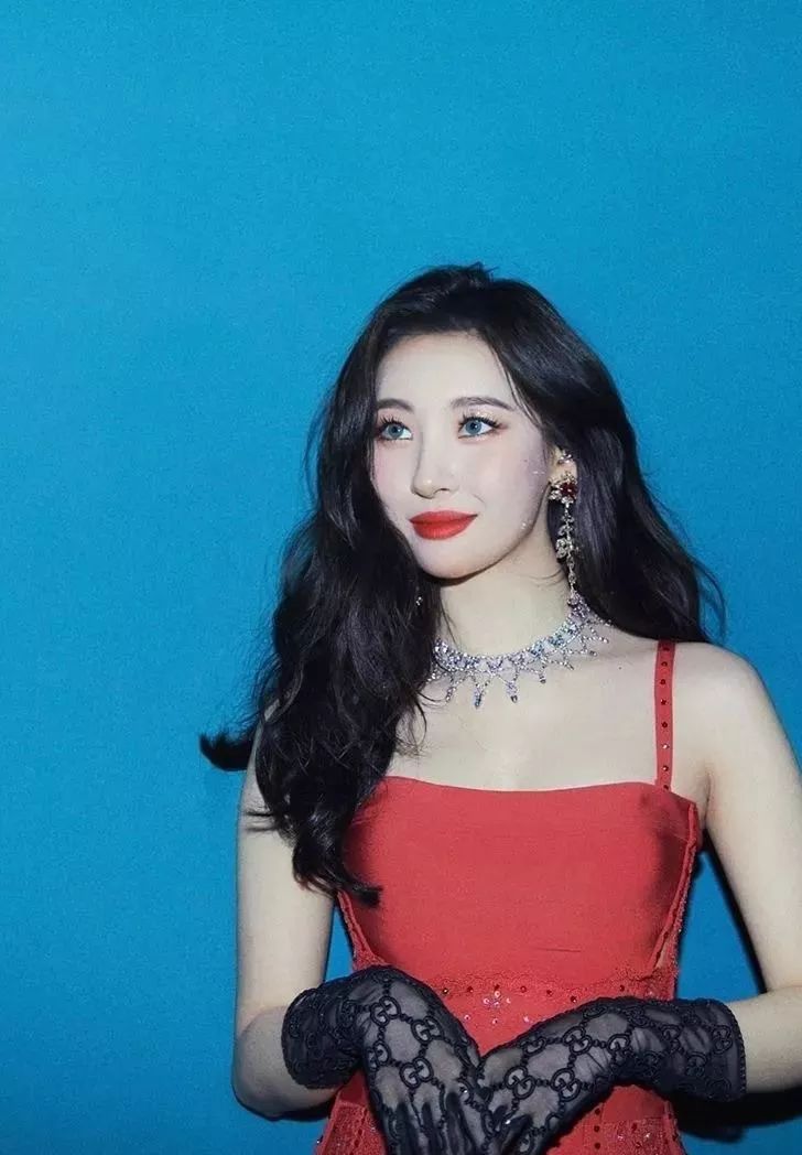 给经纪人买房，送粉丝口红，宣美是在变相弥补懊悔吧？