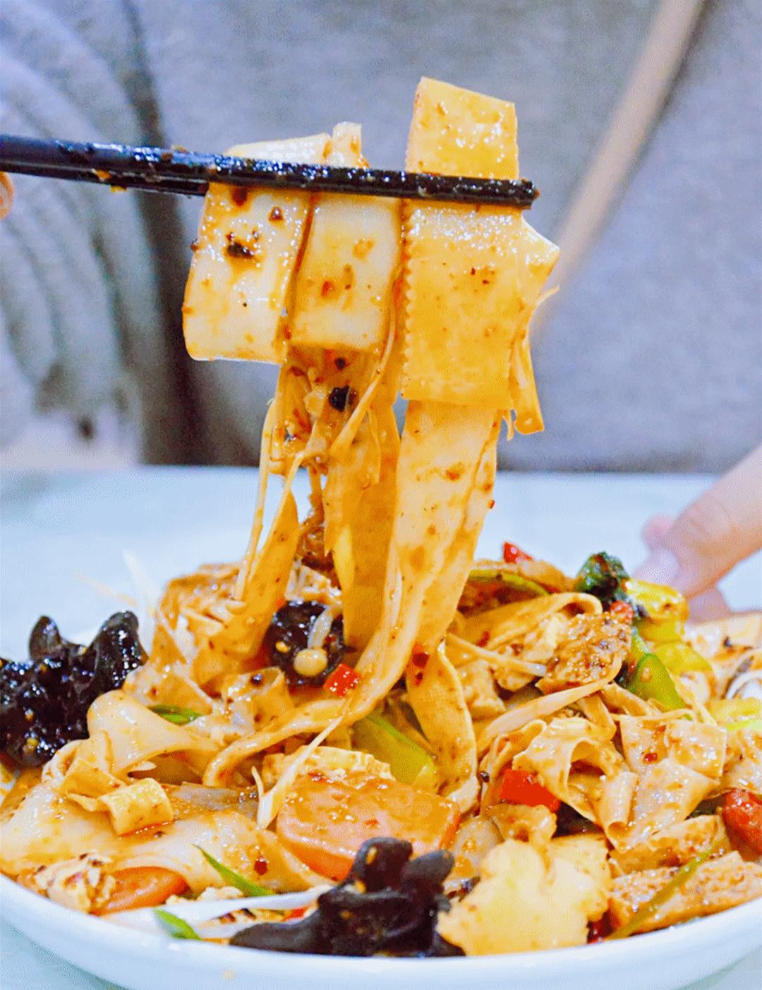 收下这份《夏日凉皮凉面指南》，银川这8家店也太好吃了吧