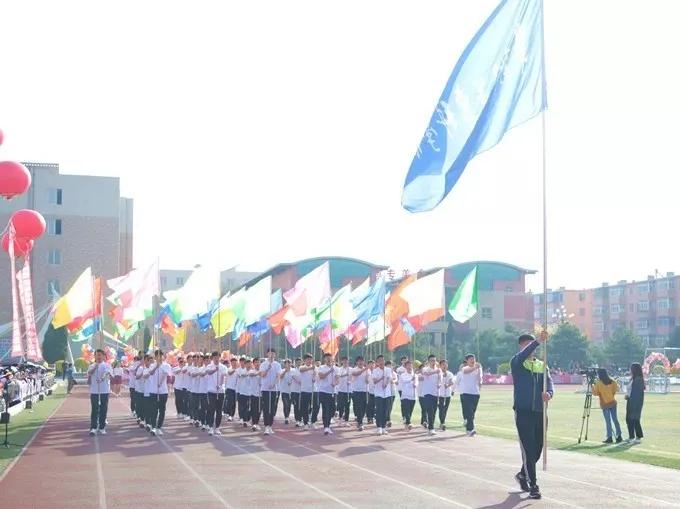 2021阜新高等专科学校中专招生,阜新高等专科学校2004年招生专业